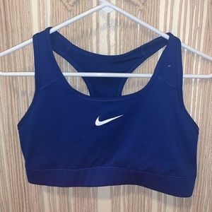 NEW NIKE Sports Bra